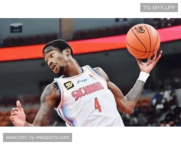 广东萨姆纳突破上篮命中,比赛节奏加快 广东萨姆纳突破上篮命中,比赛节奏加快